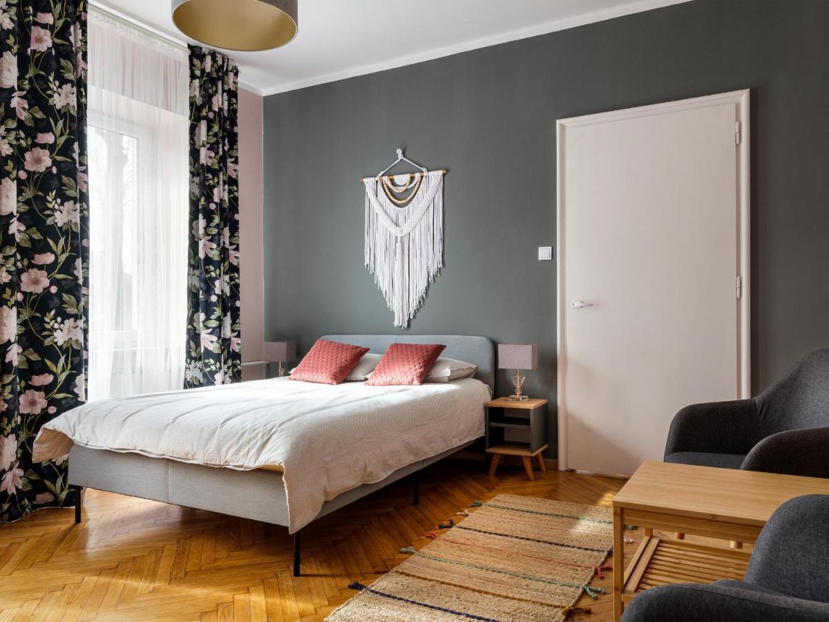 Apartament Zakatek Z Dwiema Sypialniami Bielsko-Biała Kültér fotó